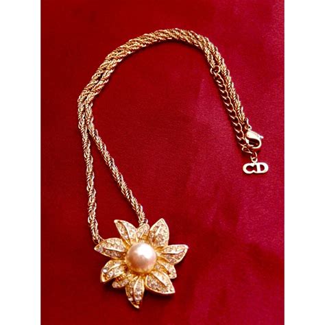 collier ras de cou dior